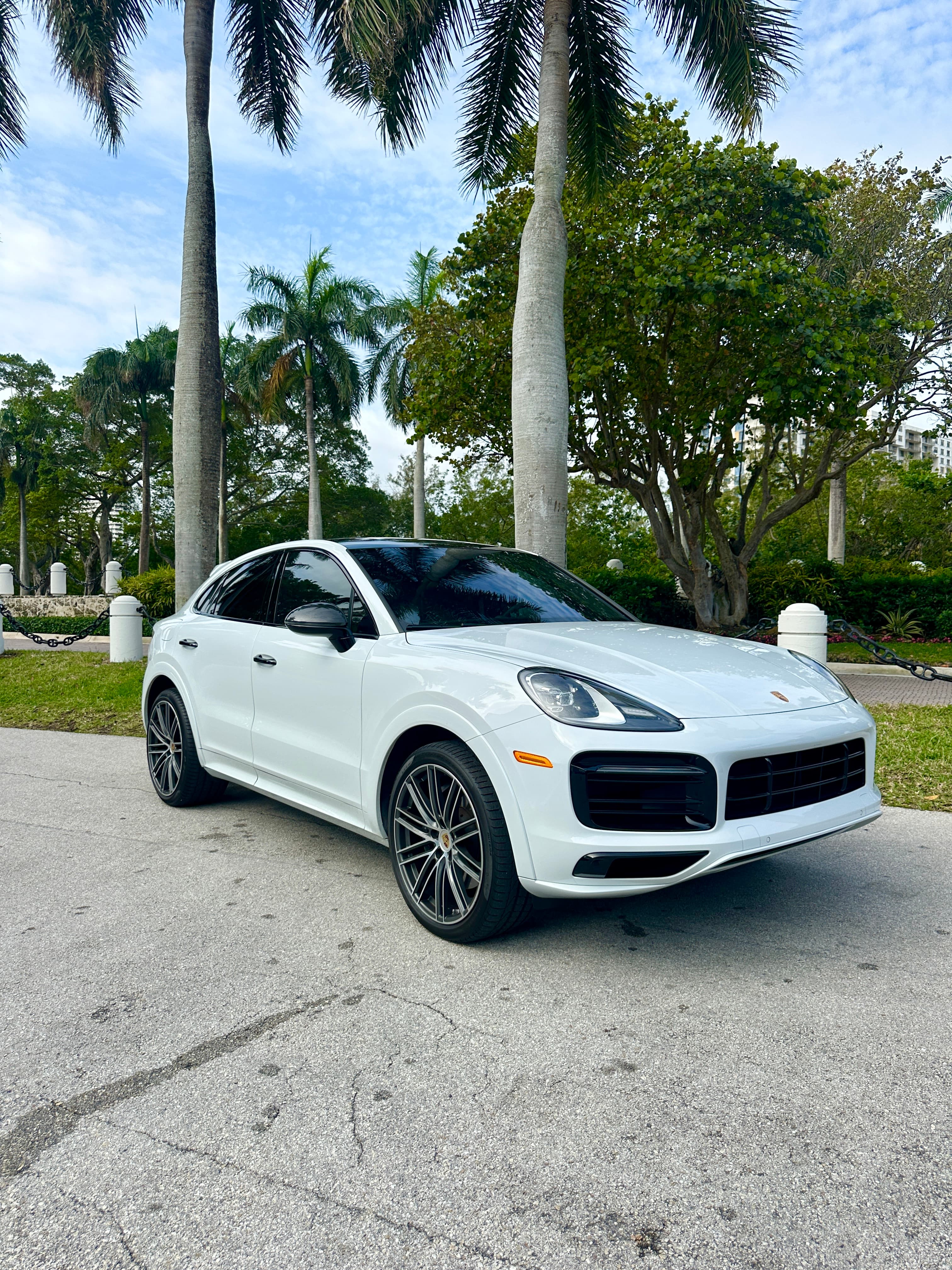 Porsche Cayenne Coupe thumbnail 5