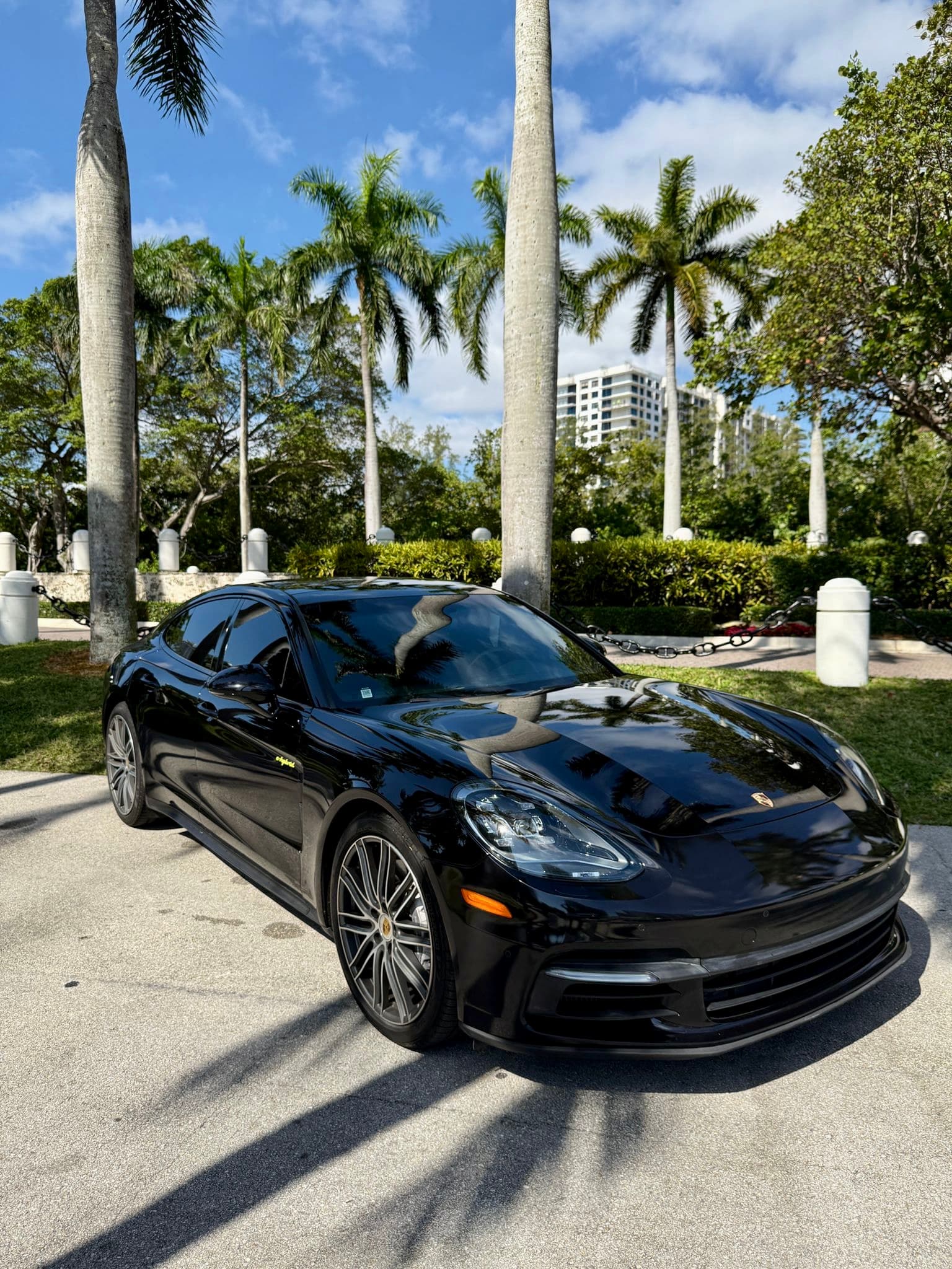 Porsche Panamera thumbnail 3